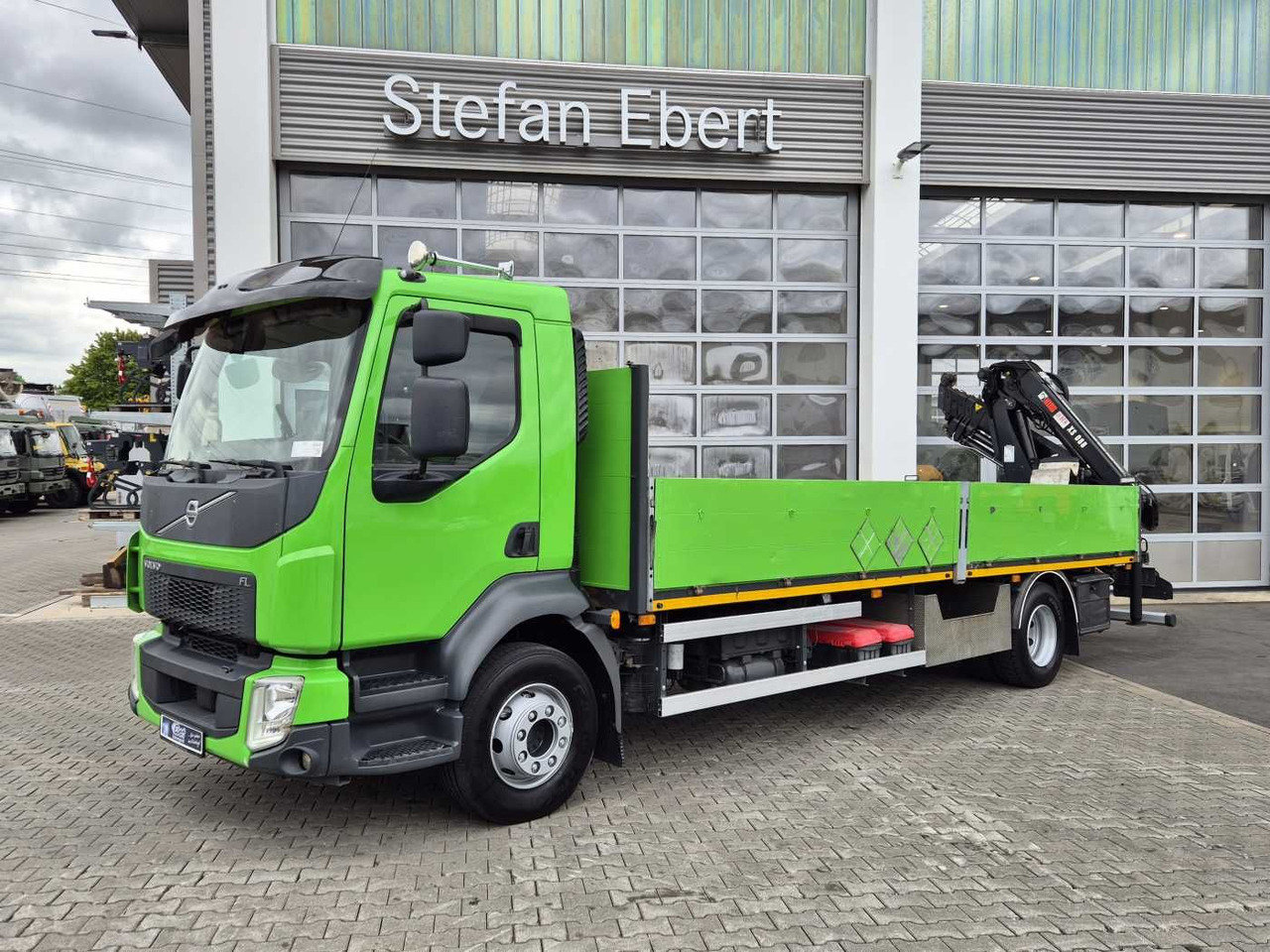 Volvo FL 42 R Kran Hiab XS 088 Funk bis 14 m! Kamera - Бортова вантажівка/ Платформа, Вантажівка з маніпулятором: фото 4 Volvo FL 42 R Kran Hiab XS 088 Funk bis 14 m! Kamera - Бортова вантажівка/ Платформа, Вантажівка з маніпулятором: фото 4