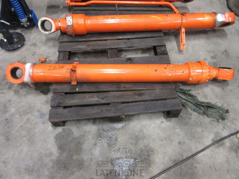 Hitachi Hitachi ZX210 nostosylinteri ID 2617 UUSI - Гідроциліндр в категорії Будівельна техніка: фото 5 Hitachi Hitachi ZX210 nostosylinteri ID 2617 UUSI - Гідроциліндр в категорії Будівельна техніка: фото 5