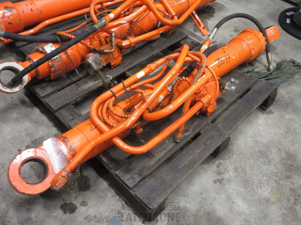 Hitachi Hitachi ZX210 nostosylinteri ID 2617 UUSI - Гідроциліндр в категорії Будівельна техніка: фото 1 Hitachi Hitachi ZX210 nostosylinteri ID 2617 UUSI - Гідроциліндр в категорії Будівельна техніка: фото 1