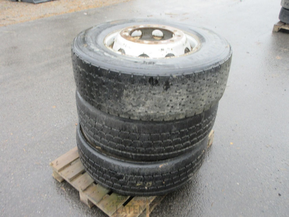Renkaat vanteilla 315/70 R22,5 3kpl - Колесо в категорії Будівельна техніка: фото 4 Renkaat vanteilla 315/70 R22,5 3kpl - Колесо в категорії Будівельна техніка: фото 4
