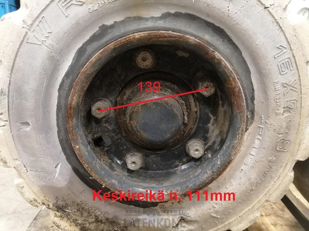 Trukin taka-akseli 16x6-8 valkoisilla renkailla - Задня вісь в категорії Вилкові навантажувачі: фото 2 Trukin taka-akseli 16x6-8 valkoisilla renkailla - Задня вісь в категорії Вилкові навантажувачі: фото 2