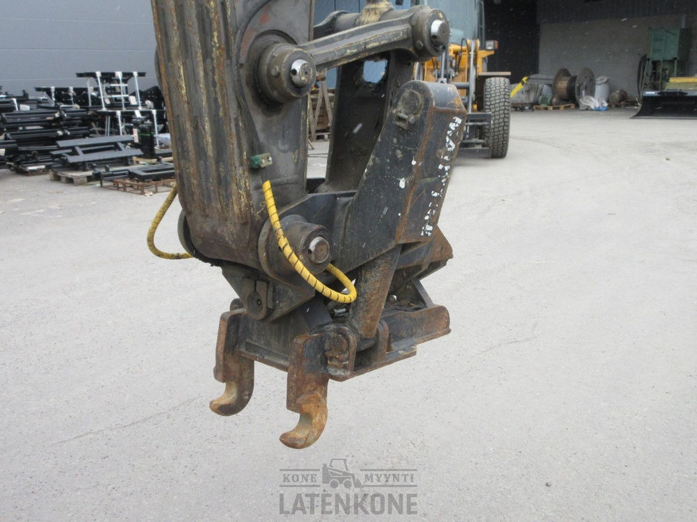 Гусеничний екскаватор Volvo EC210CL kaivinkone: фото 9