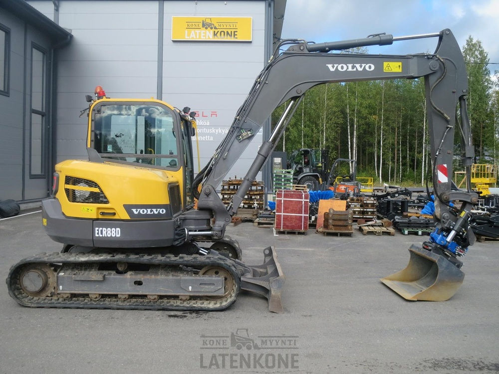 Volvo ECR88D SMP Rototiltti - Гусеничний екскаватор: фото 1 Volvo ECR88D SMP Rototiltti - Гусеничний екскаватор: фото 1