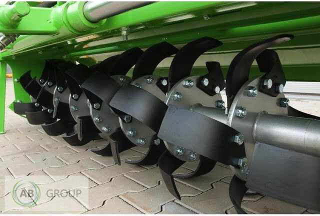 Bomet glebogryzarka z przesuwem hydraulicznym Virgo U540 - Грунтофреза: фото 2 Bomet glebogryzarka z przesuwem hydraulicznym Virgo U540 - Грунтофреза: фото 2