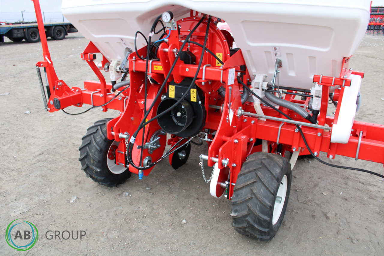 Four-row pneumatic precision seeder with depth fertilization Ozdoken VPTT - Сівалка точного висіву: фото 5 Four-row pneumatic precision seeder with depth fertilization Ozdoken VPTT - Сівалка точного висіву: фото 5