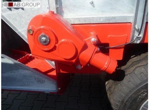 Gomar orchard manure and lime spreader GR35, 3.5 t - Гноєрозкидач: фото 4 Gomar orchard manure and lime spreader GR35, 3.5 t - Гноєрозкидач: фото 4