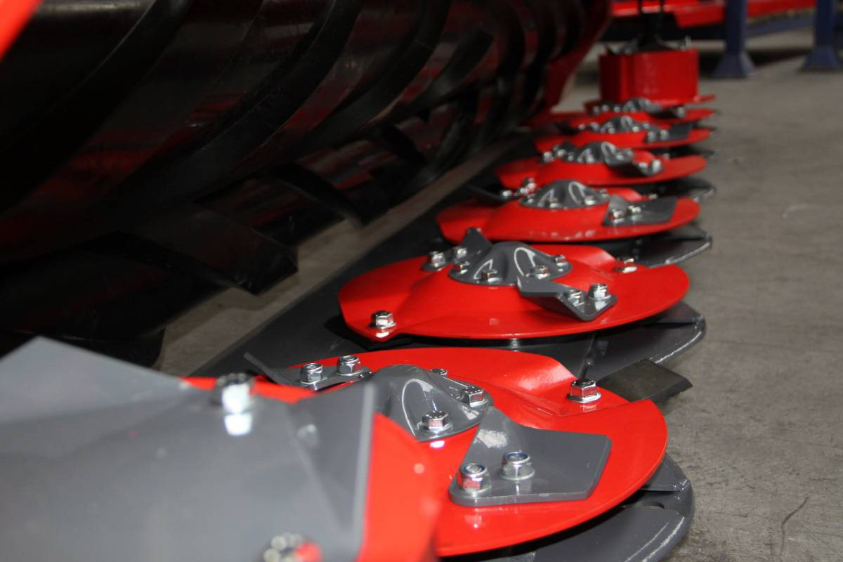 Косарка Harmak disc mower with trailed roller conditioner DM-3150 T-RC: фото 6 Косарка Harmak disc mower with trailed roller conditioner DM-3150 T-RC: фото 6