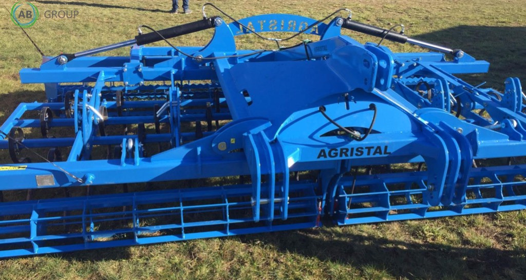 Hydraulically folding seedbed cultivator 4,2 m Agristal AU - Культиватор: фото 1 Hydraulically folding seedbed cultivator 4,2 m Agristal AU - Культиватор: фото 1