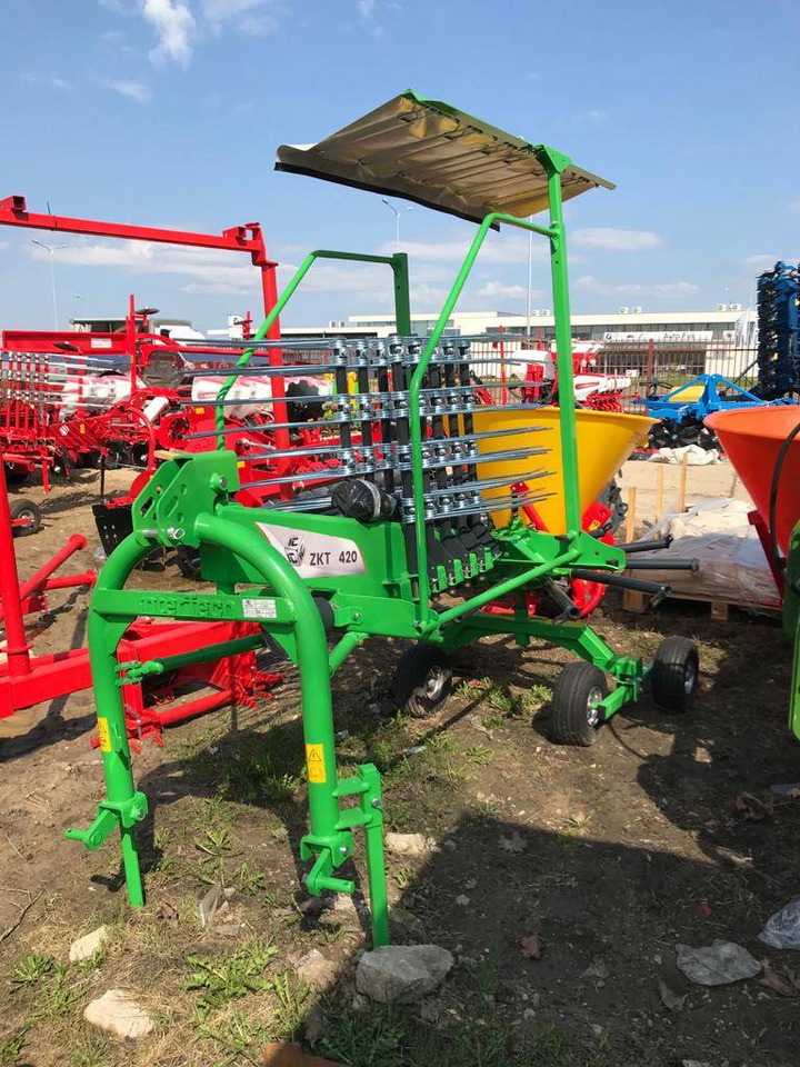 Inter-Tech Rotary Rake ZKT-420, 4.2 m - Сіноворушилка: фото 5 Inter-Tech Rotary Rake ZKT-420, 4.2 m - Сіноворушилка: фото 5