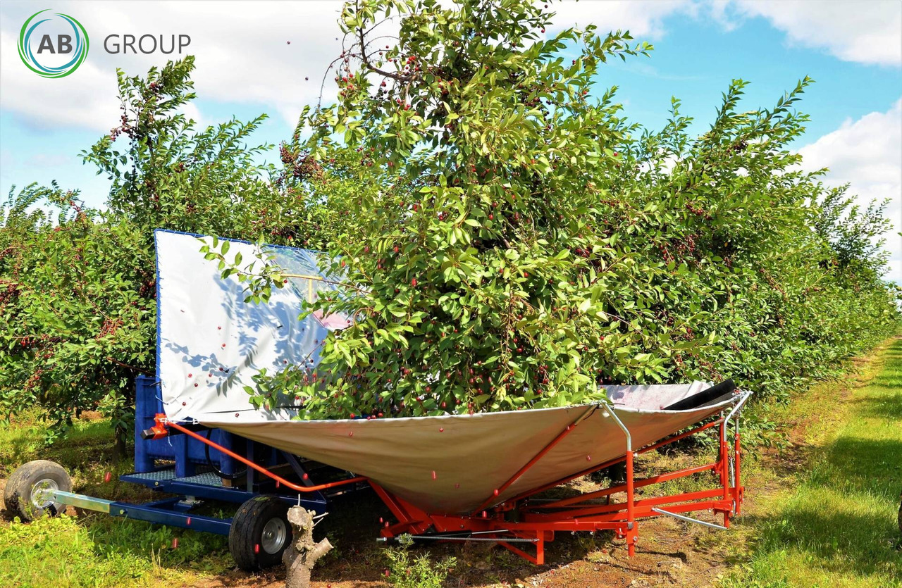 Jagoda machine for harvesting cherries, plums Gacek - Техніка для саду та городу: фото 1 Jagoda machine for harvesting cherries, plums Gacek - Техніка для саду та городу: фото 1