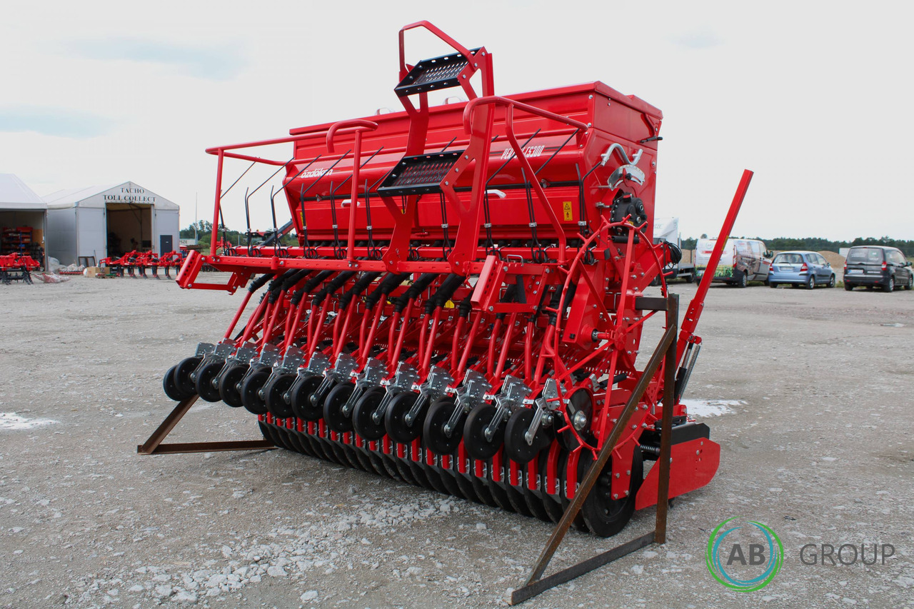 Mounted seed drill combination with power harrow Ozdoken Pertum CS-300 – double disc, rubber roller - Посівний комплекс: фото 2 Mounted seed drill combination with power harrow Ozdoken Pertum CS-300 – double disc, rubber roller - Посівний комплекс: фото 2