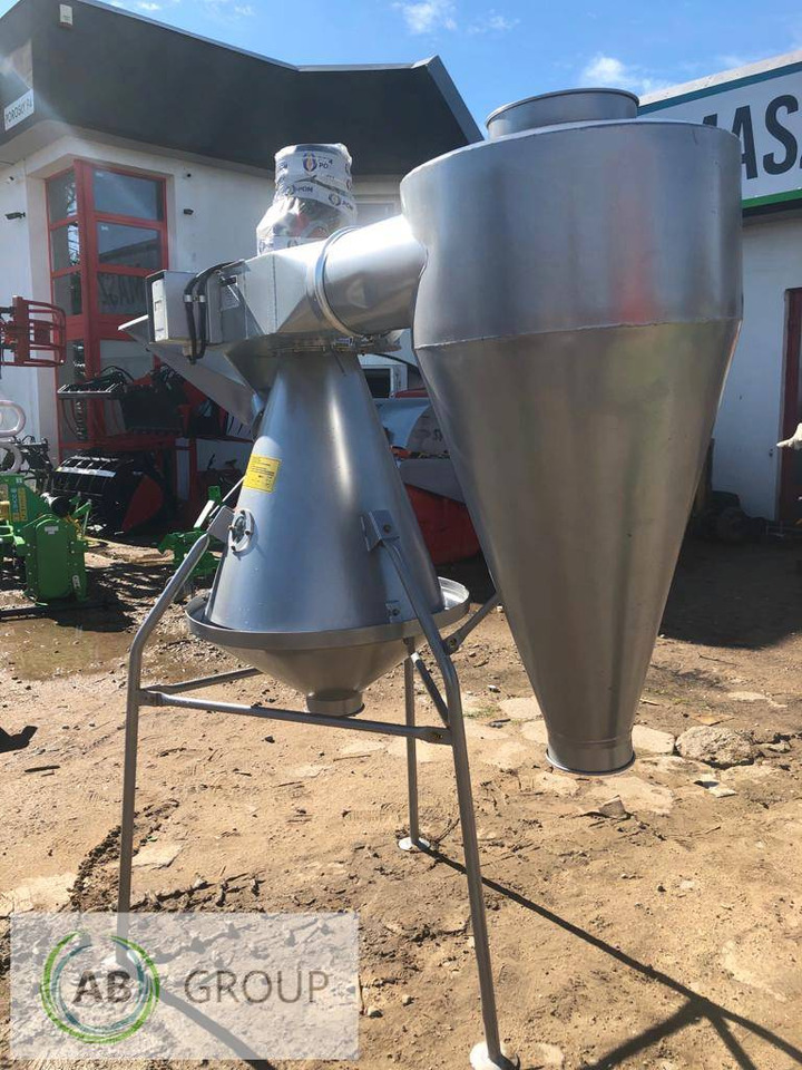 POM Augustów grain separator M502 - Зерноочисна машина: фото 2 POM Augustów grain separator M502 - Зерноочисна машина: фото 2