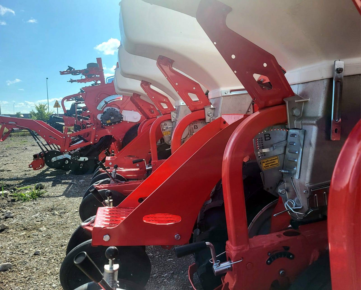 Six-row pneumatic precision seeder with depth fertilization Ozdoken VPKT-DG6 - Сівалка точного висіву: фото 4 Six-row pneumatic precision seeder with depth fertilization Ozdoken VPKT-DG6 - Сівалка точного висіву: фото 4