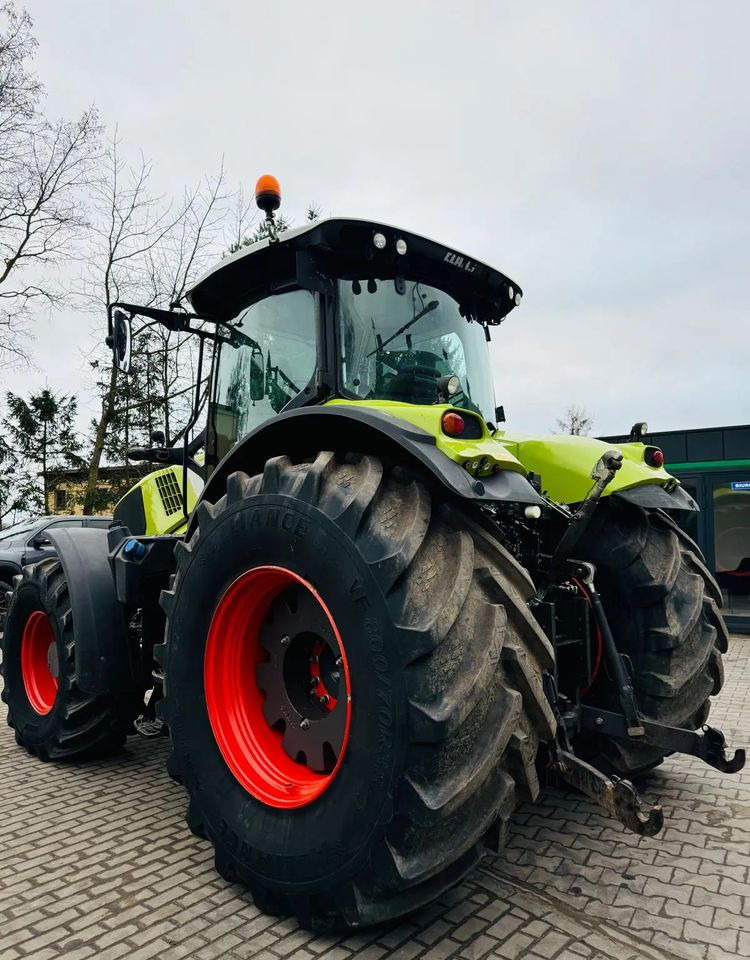 Трактор Claas Axion 850: фото 12