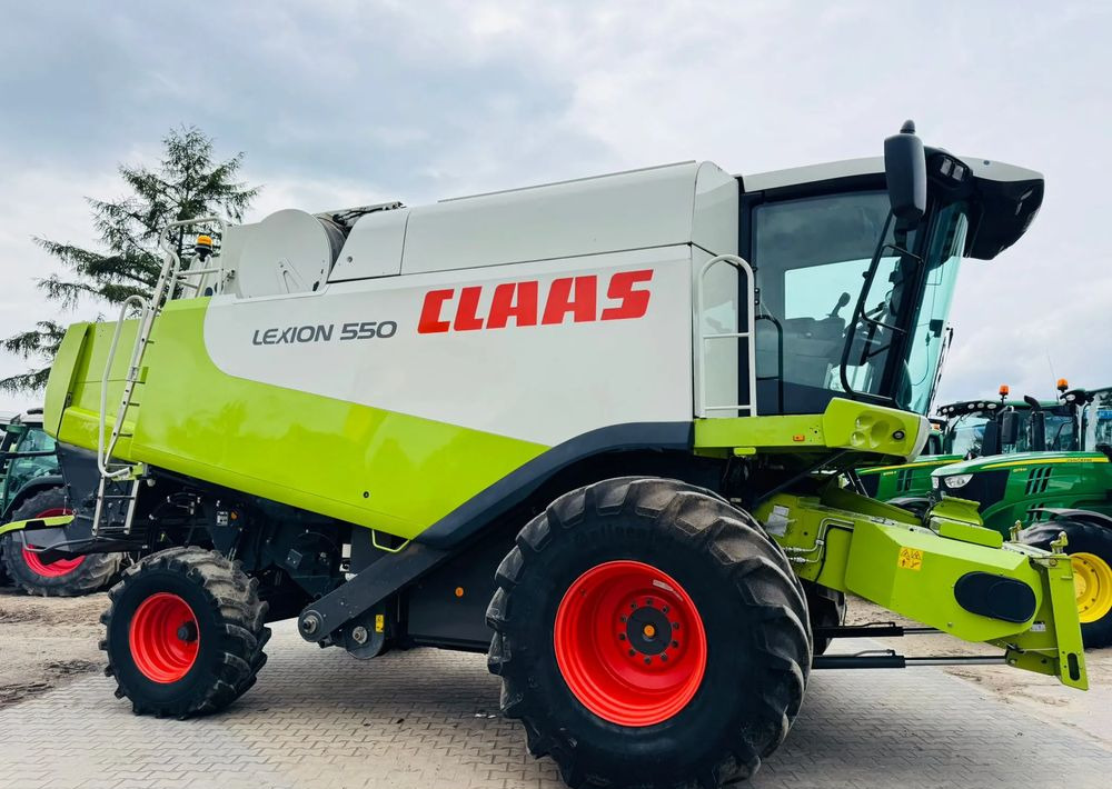 Claas Lexion 550 - Зернозбиральний комбайн: фото 1 Claas Lexion 550 - Зернозбиральний комбайн: фото 1