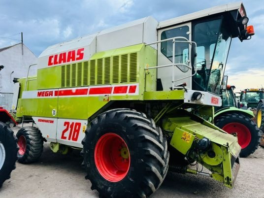 Claas MEGA 218 - Зернозбиральний комбайн: фото 1 Claas MEGA 218 - Зернозбиральний комбайн: фото 1