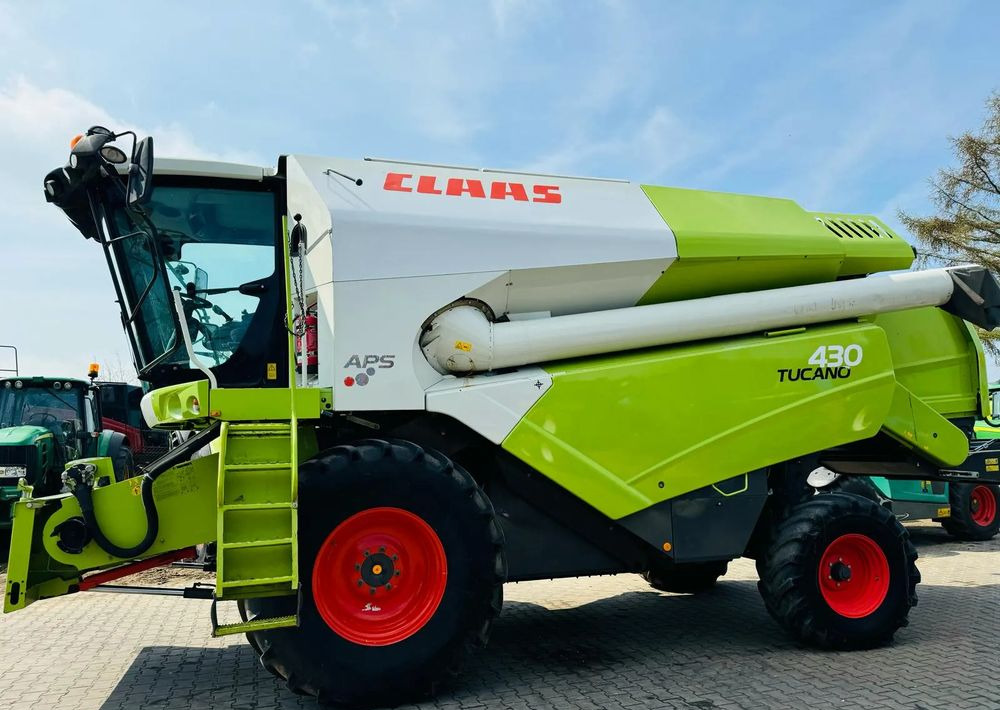 Claas Tucano 430 APS - Зернозбиральний комбайн: фото 1 Claas Tucano 430 APS - Зернозбиральний комбайн: фото 1