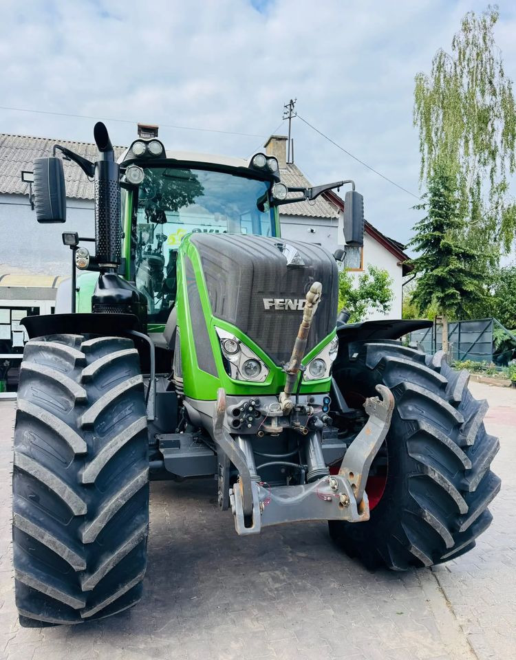 Fendt 828 Vario profi PLUS - Трактор: фото 4 Fendt 828 Vario profi PLUS - Трактор: фото 4