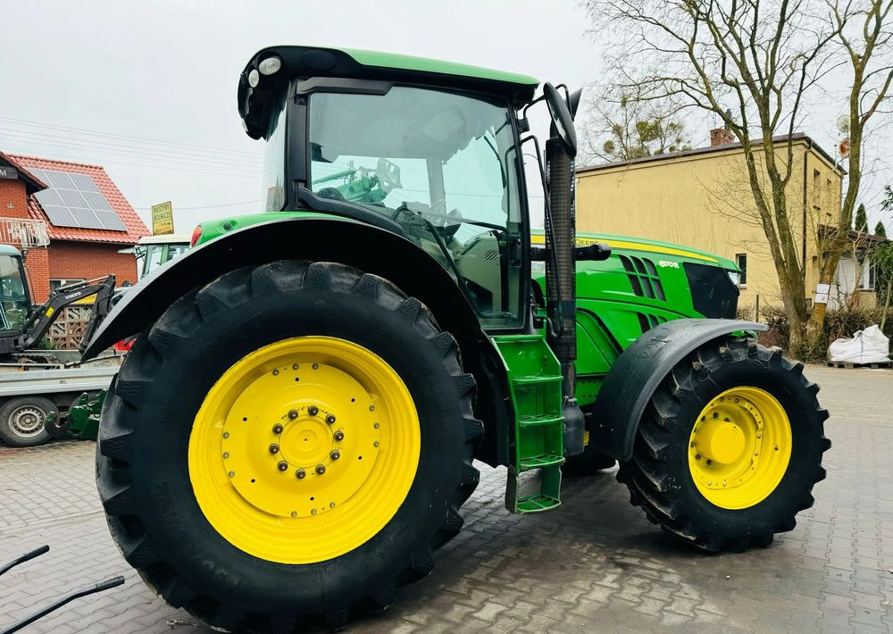 John Deere 6170R - Трактор: фото 3 John Deere 6170R - Трактор: фото 3