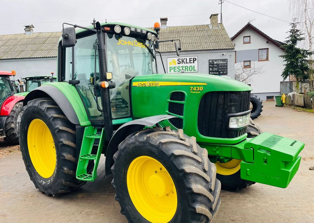 John Deere 7430 - Трактор: фото 2 John Deere 7430 - Трактор: фото 2