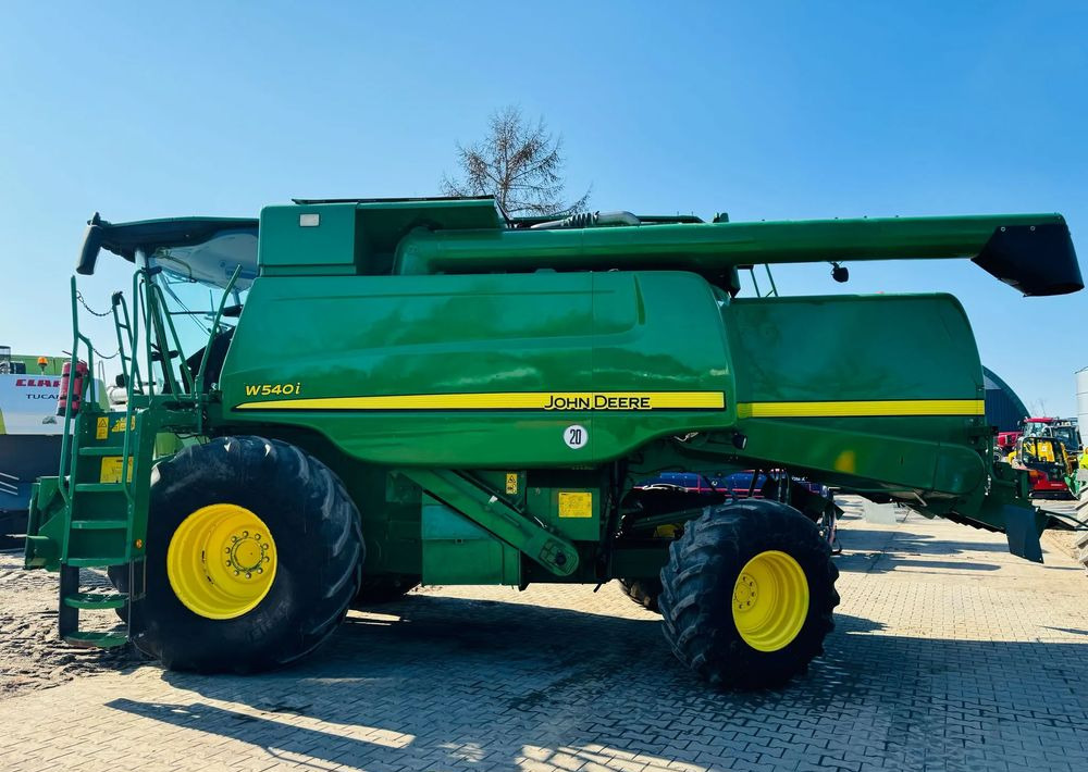 John Deere W540i - Зернозбиральний комбайн: фото 2 John Deere W540i - Зернозбиральний комбайн: фото 2