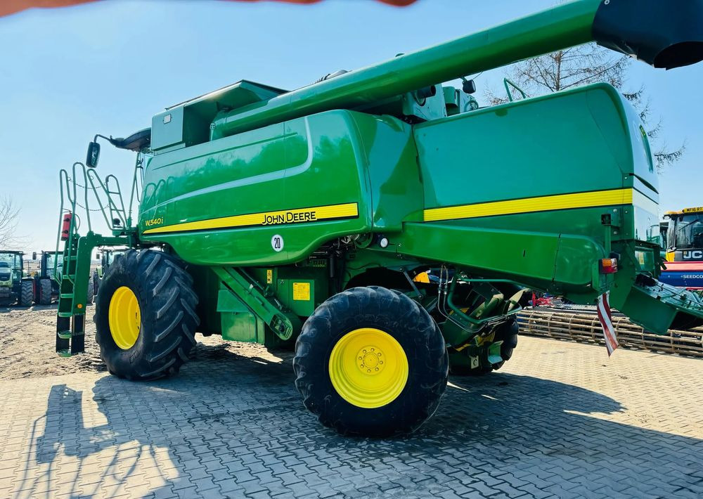 John Deere W540i - Зернозбиральний комбайн: фото 3 John Deere W540i - Зернозбиральний комбайн: фото 3