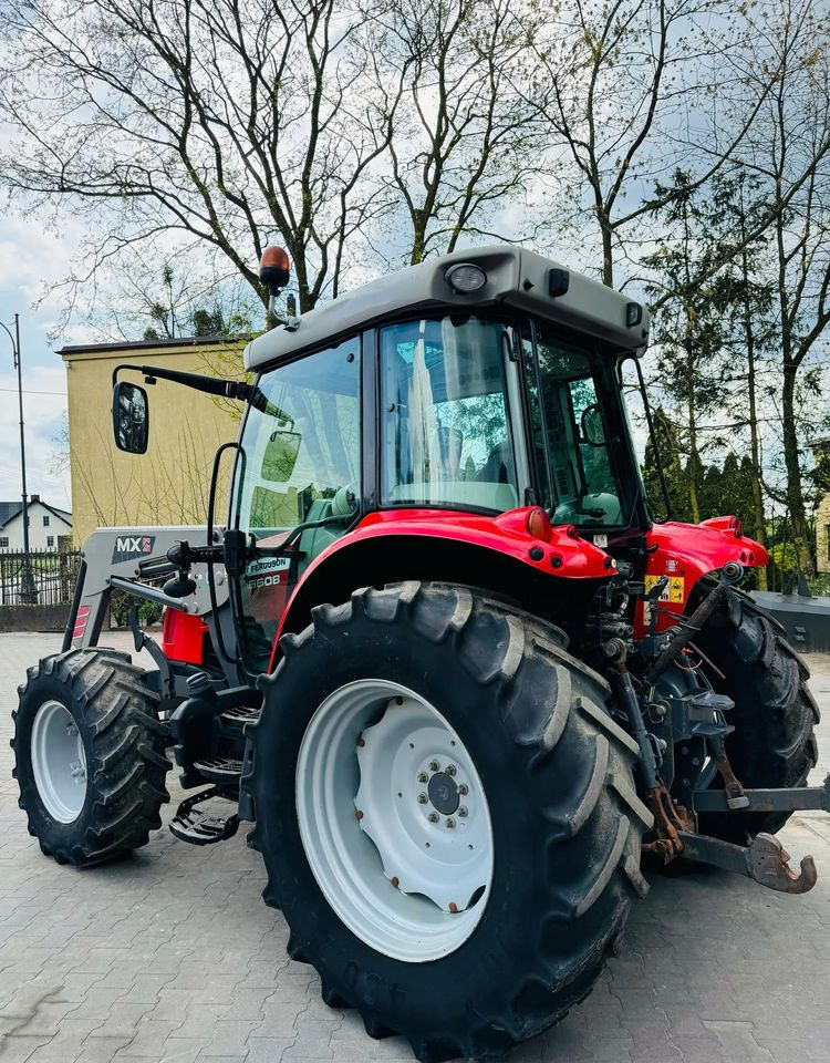 Massey Ferguson 5608 Dyna 4 - Трактор: фото 4 Massey Ferguson 5608 Dyna 4 - Трактор: фото 4