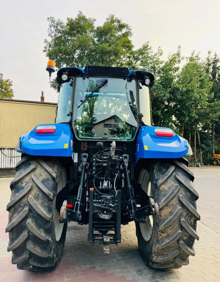 Трактор New Holland T5.110: фото 7