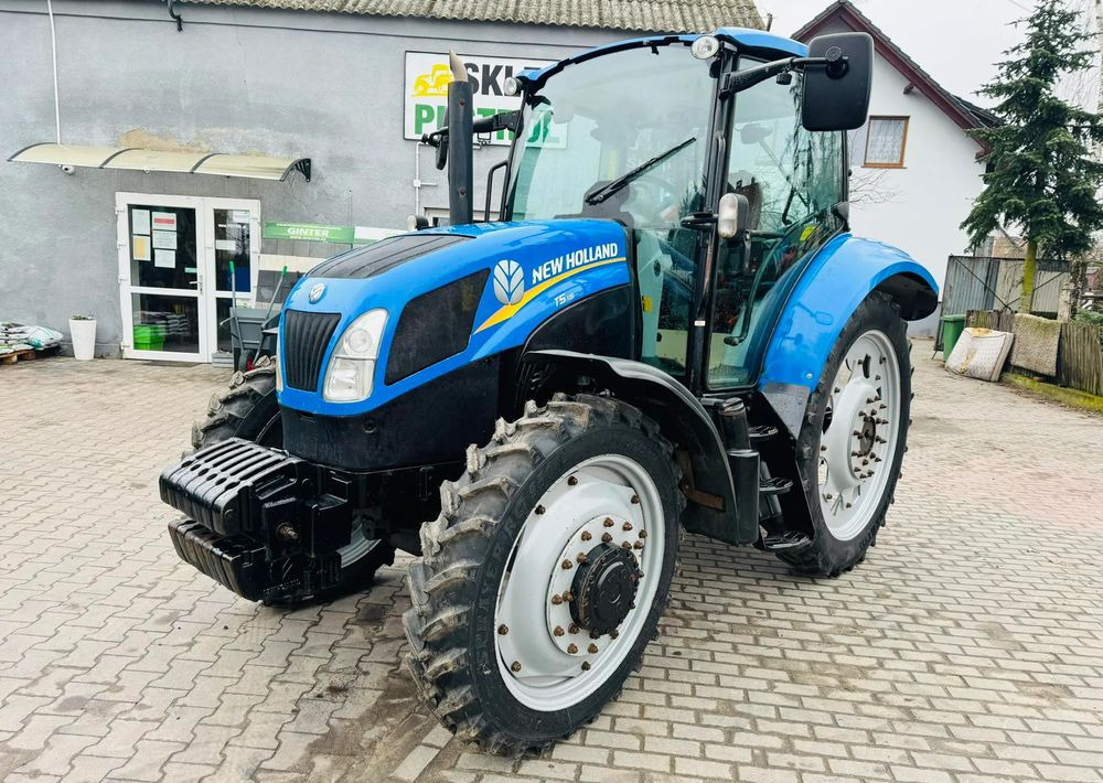 New Holland T5.115 - Трактор: фото 1 New Holland T5.115 - Трактор: фото 1