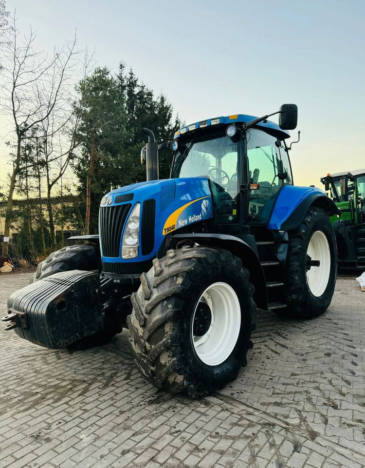 New Holland T8040 - Трактор: фото 1 New Holland T8040 - Трактор: фото 1