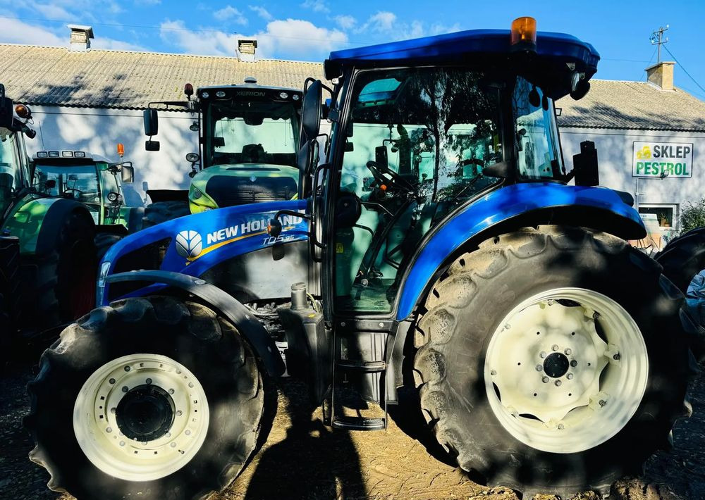 New Holland TD5.95 - Трактор: фото 3 New Holland TD5.95 - Трактор: фото 3