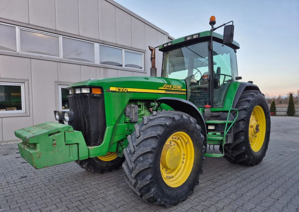 John Deere 8310 - Трактор: фото 4 John Deere 8310 - Трактор: фото 4