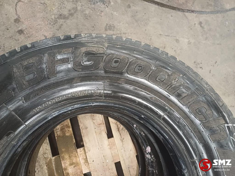 BFG Occ vrachtwagenband BFGoodrich 315/80R22.5 - Шина в категорії Вантажівки: фото 2 BFG Occ vrachtwagenband BFGoodrich 315/80R22.5 - Шина в категорії Вантажівки: фото 2