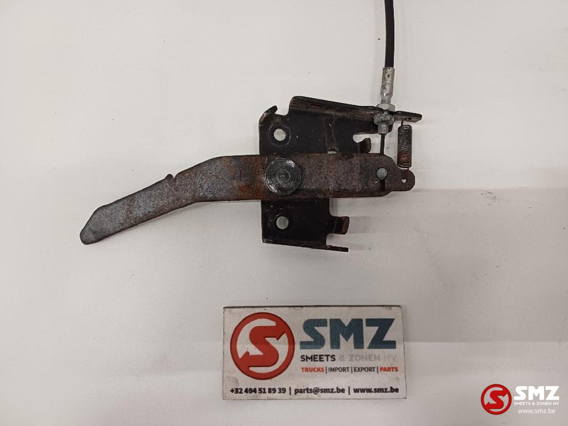 Caterpillar Cabin door lever + cable Caterpillar - Двері та запчастини в категорії Вантажівки: фото 2 Caterpillar Cabin door lever + cable Caterpillar - Двері та запчастини в категорії Вантажівки: фото 2