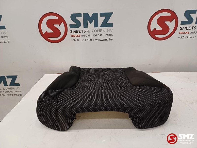 Caterpillar Cushionseat Caterpillar - Кабіна й інтер'єр в категорії Вантажівки: фото 2 Caterpillar Cushionseat Caterpillar - Кабіна й інтер'єр в категорії Вантажівки: фото 2