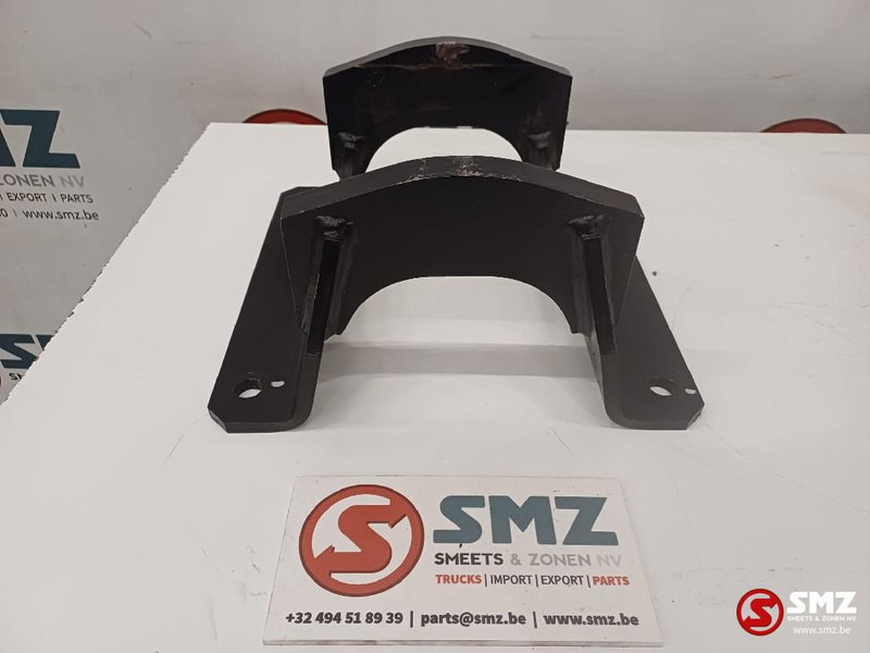 Caterpillar Track guide guard Caterpillar - Рама/ Шасі в категорії Вантажно-розвантажувальна техніка: фото 2 Caterpillar Track guide guard Caterpillar - Рама/ Шасі в категорії Вантажно-розвантажувальна техніка: фото 2