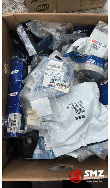 DAF Lot onderdelen DAF - Двигун та запчастини в категорії Вантажівки: фото 1 DAF Lot onderdelen DAF - Двигун та запчастини в категорії Вантажівки: фото 1