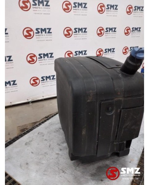 DAF Occ AdBlue tank DAF XF 106 - Бак AdBlue в категорії Вантажівки: фото 2 DAF Occ AdBlue tank DAF XF 106 - Бак AdBlue в категорії Вантажівки: фото 2