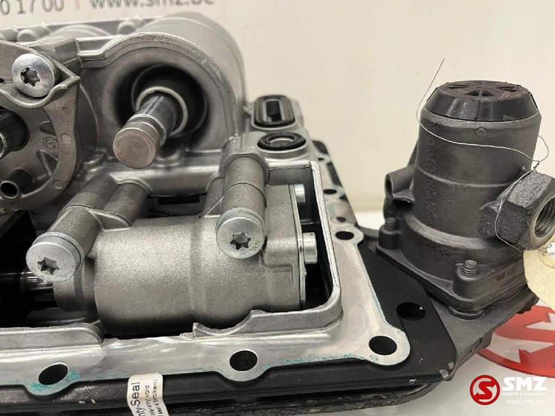 Коробка передач в категорії Вантажівки Iveco Occ ASTRONIC GEAR SELECTOR IVECO: фото 14