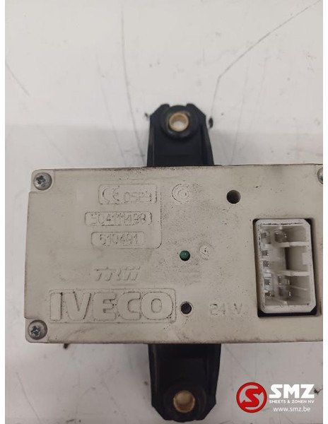 Iveco Occ ECU centrale vergrendeling regeleenheid Iveco - Блок управління в категорії Вантажівки: фото 4 Iveco Occ ECU centrale vergrendeling regeleenheid Iveco - Блок управління в категорії Вантажівки: фото 4