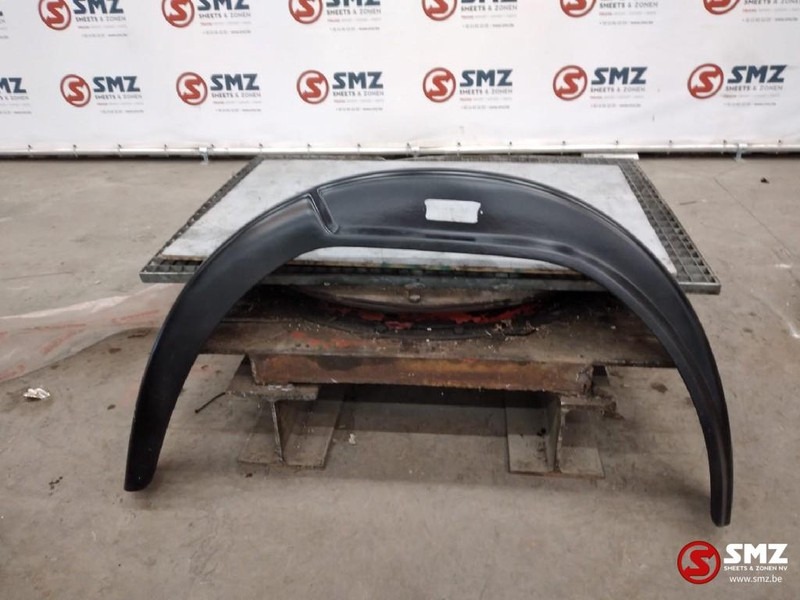 Iveco Spatbord voorzijde rechts Iveco 190 - Кузов і екстер'єр в категорії Вантажівки: фото 1 Iveco Spatbord voorzijde rechts Iveco 190 - Кузов і екстер'єр в категорії Вантажівки: фото 1