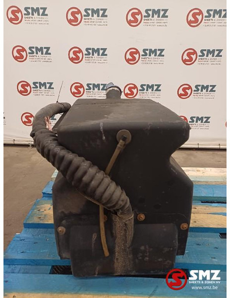 MAN Occ AdBluetank 40L MAN - Паливна система в категорії Вантажівки: фото 2 MAN Occ AdBluetank 40L MAN - Паливна система в категорії Вантажівки: фото 2