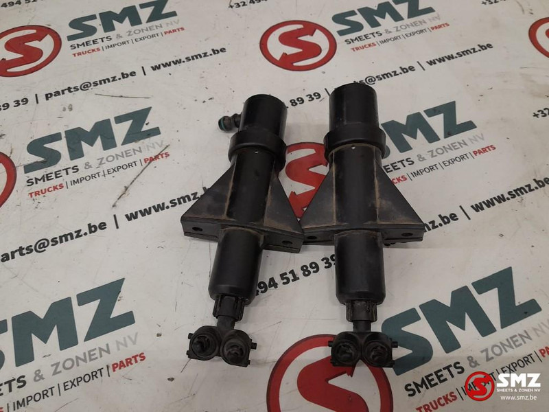 MAN Occ set van 2 koplampsproeiers MAN - Кабіна й інтер'єр в категорії Вантажівки: фото 2 MAN Occ set van 2 koplampsproeiers MAN - Кабіна й інтер'єр в категорії Вантажівки: фото 2