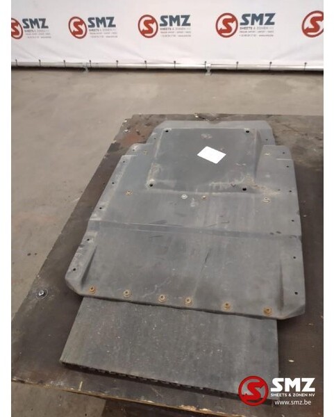 MAN Occ voorste links/rechts spatbord MAN TGX 81612100 - Рама/ Шасі в категорії Вантажівки: фото 1 MAN Occ voorste links/rechts spatbord MAN TGX 81612100 - Рама/ Шасі в категорії Вантажівки: фото 1