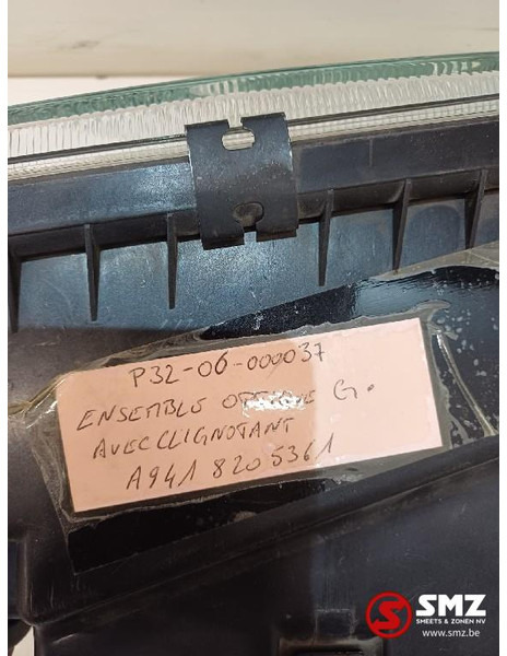 Mercedes-Benz Koplamp links Mercedes - Передня фара в категорії Вантажівки: фото 3 Mercedes-Benz Koplamp links Mercedes - Передня фара в категорії Вантажівки: фото 3