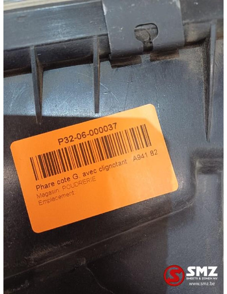 Mercedes-Benz Koplamp links Mercedes - Передня фара в категорії Вантажівки: фото 4 Mercedes-Benz Koplamp links Mercedes - Передня фара в категорії Вантажівки: фото 4