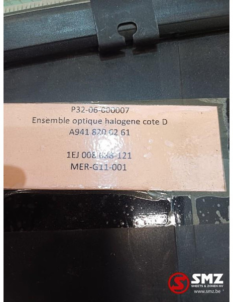 Mercedes-Benz Koplamp rechts Mercedes - Передня фара в категорії Вантажівки: фото 4 Mercedes-Benz Koplamp rechts Mercedes - Передня фара в категорії Вантажівки: фото 4