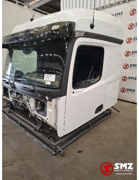 Mercedes-Benz Occ Cabine Actros MP5 Mercedes - Кабіна й інтер'єр в категорії Вантажівки: фото 1 Mercedes-Benz Occ Cabine Actros MP5 Mercedes - Кабіна й інтер'єр в категорії Вантажівки: фото 1