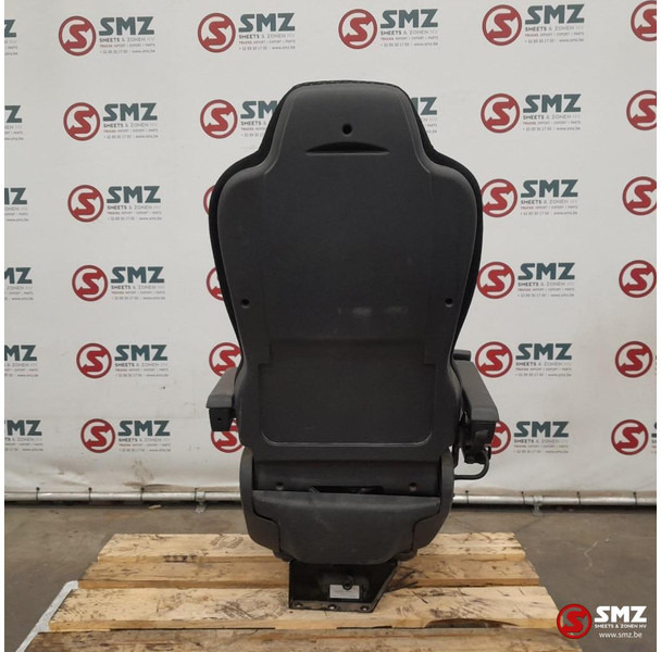 Mercedes-Benz Occ bestuurdersstoel Mercedes Actros MP3 - Кабіна й інтер'єр в категорії Вантажівки: фото 2 Mercedes-Benz Occ bestuurdersstoel Mercedes Actros MP3 - Кабіна й інтер'єр в категорії Вантажівки: фото 2