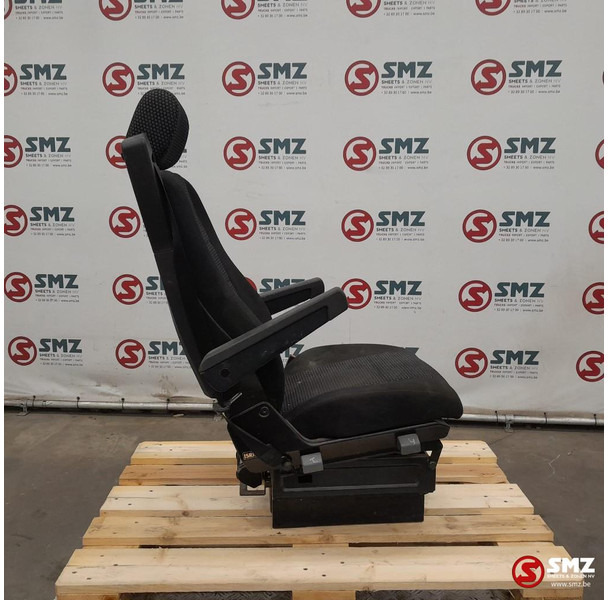 Mercedes-Benz Occ bijrijdersstoel Mercedes - Кабіна й інтер'єр в категорії Вантажівки: фото 3 Mercedes-Benz Occ bijrijdersstoel Mercedes - Кабіна й інтер'єр в категорії Вантажівки: фото 3